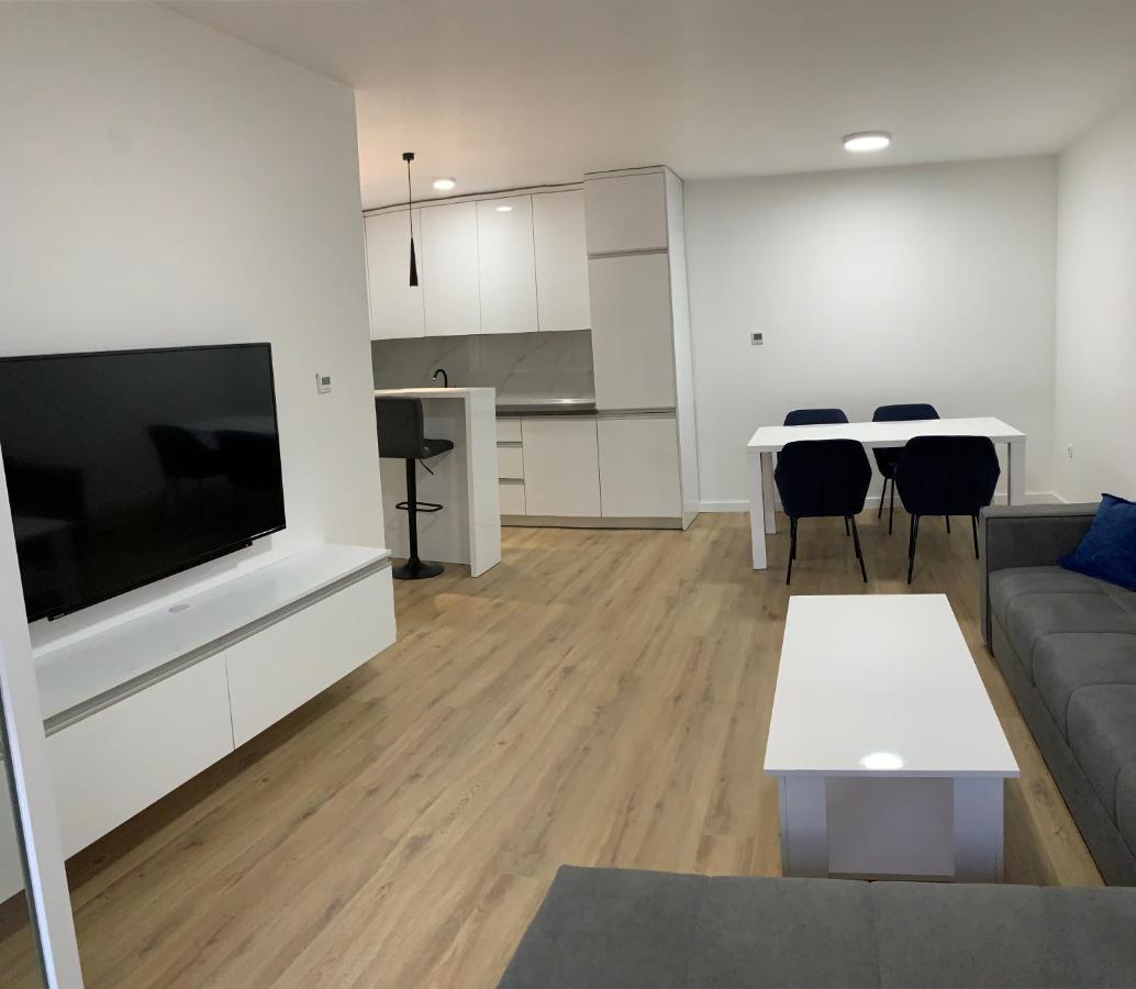 Central Аpartment Foca With Garage מראה חיצוני תמונה