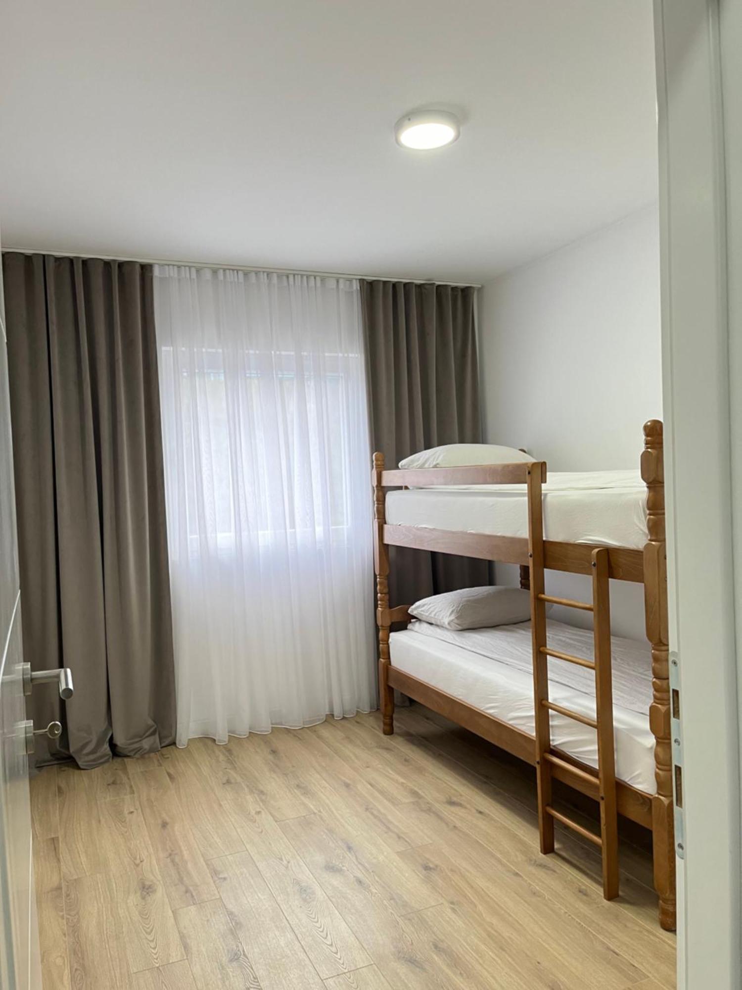 Central Аpartment Foca With Garage מראה חיצוני תמונה